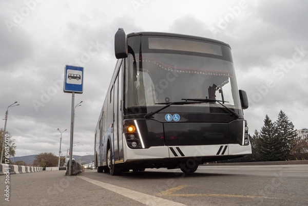 Obraz City bus on a bus-stop