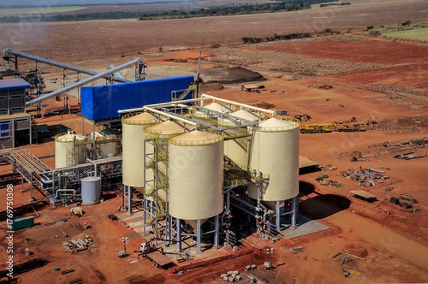 Obraz Tanques fabrica dee açúcar 