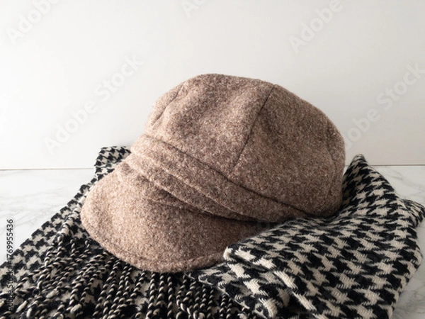 Obraz あったかキャスケットとチェックのマフラー