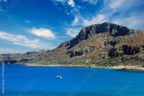 Fototapeta Panoramic view of the turquoise sea at the Greek lagoon of Balos Beach on the island of Crete