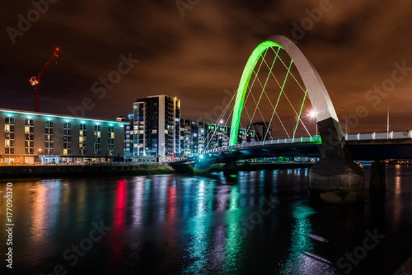 Obraz Squinty Bridge in Glasgow.