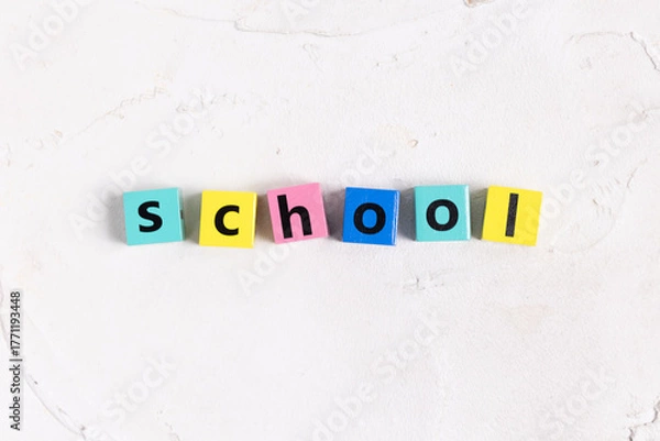 Obraz school（学校）の文字