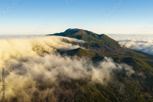 Fototapeta Cloud waterfall, Cumbre Nueva, La Palma, Canary Islands