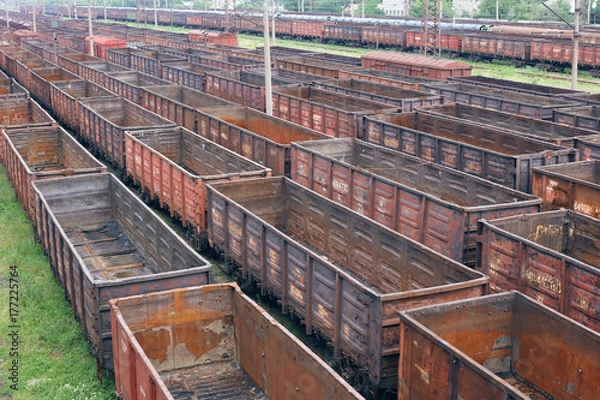 Obraz many cargo train wagonsmany cargo retro train carriages