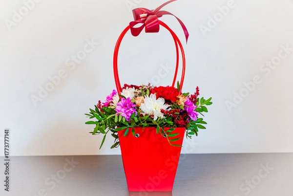 Fototapeta flower box - pudełko z kwiatami na prezent