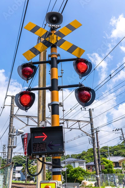 Obraz 日本の線路の踏切の信号