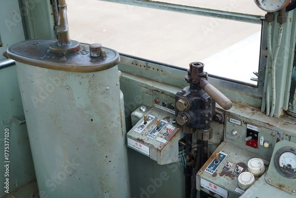 Fototapeta 路面電車運転席