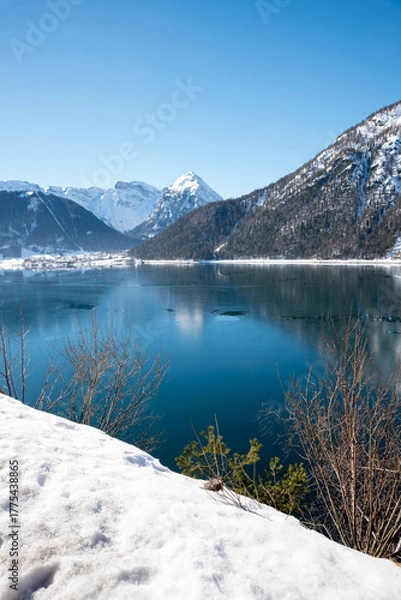 Fototapeta blue lake Achensee in winter. view to Pertisau and Dristenkopf mountain, austria