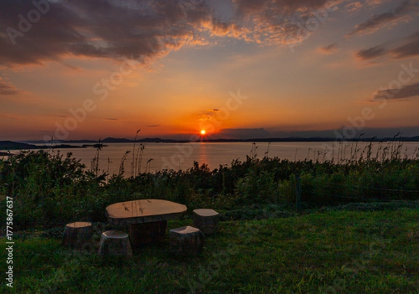 Fototapeta 夕日の輝く瀬戸内海