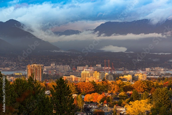 Obraz View from Queen Elizabeth Park at Fall