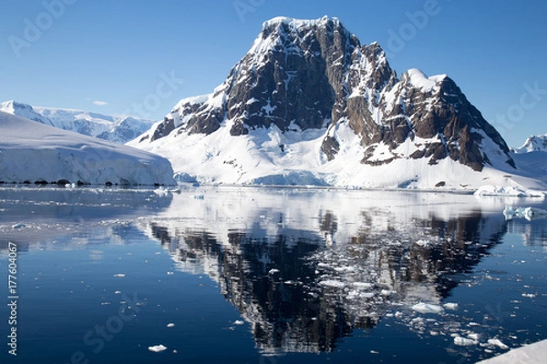 Obraz Antarctic Peninsula Landscape. 