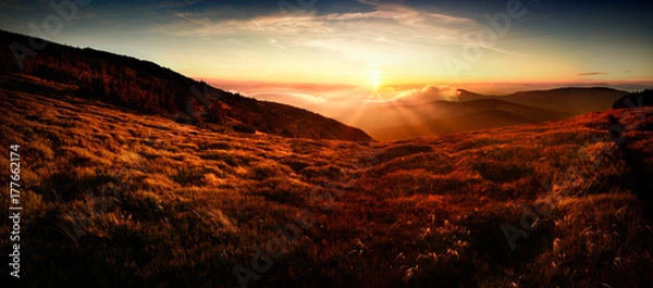 Obraz Panoramiczny widok na zachód słońca w Tatrach