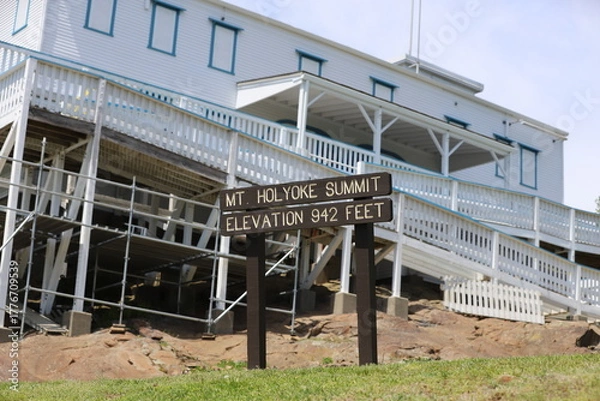 Fototapeta Elevation is everything!