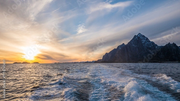 Obraz Sonnenuntergang auf dem Meer mit Küste der Lofoten