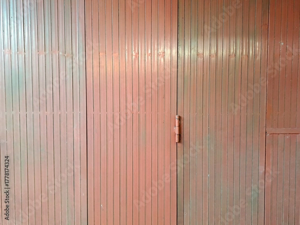 Obraz Old zinc vintage fence wall texture for background, pattern of rusty on metal panel.Tin Roof wall countryside	
