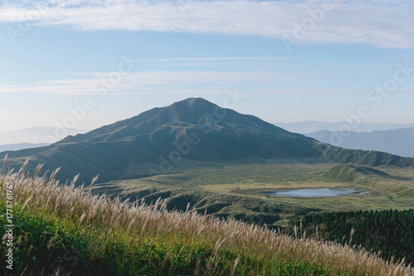 Obraz 草千里と烏帽子岳