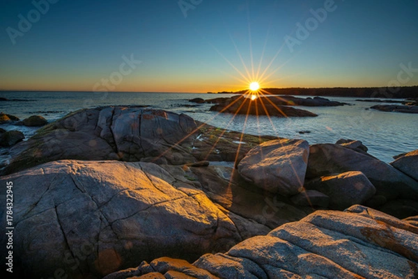 Obraz sunrise over the sea