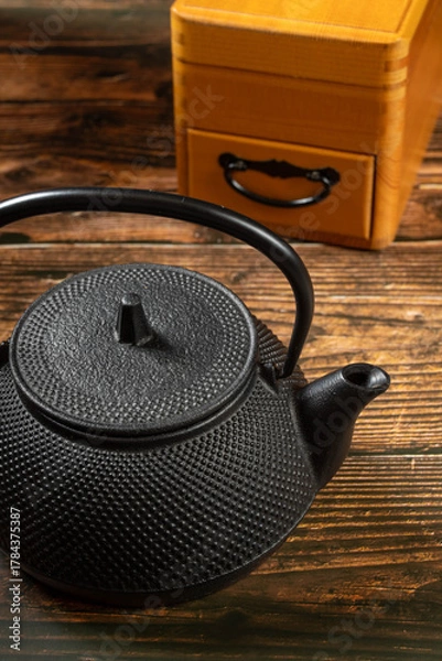 Fototapeta 鉄のやかん　鉄瓶