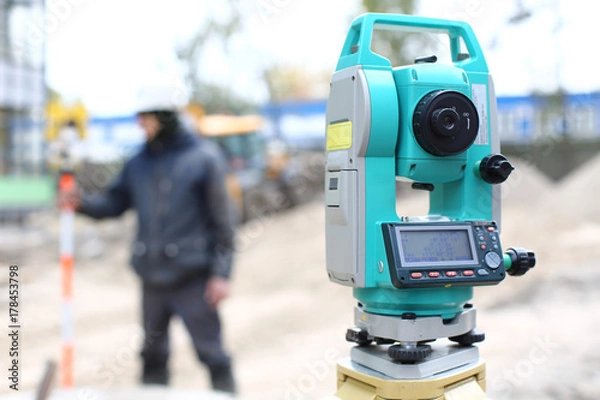 Fototapeta Геодезический прибор тахеометр 