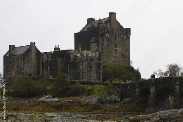Fototapeta Eilean Donan castle, Loch Duich, in the Scottish Highlands, Scotland