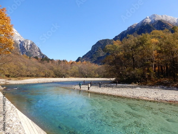 Obraz 金色のカラマツとエメラルドのような梓川