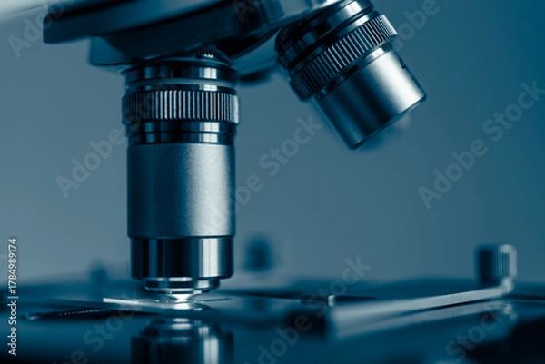 Obraz Optical microscope with illuminated sample