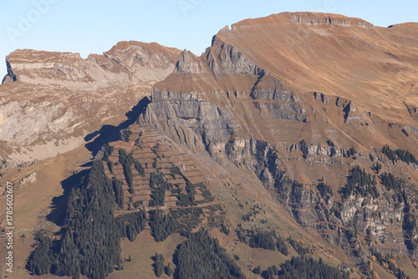 Fototapeta Blickfang im Berner Oberland; Sägissa und Bira vom Männlichen gesehen