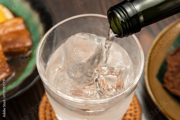 Obraz 焼酎 オン・ザ・ロック クローズアップ　居酒屋