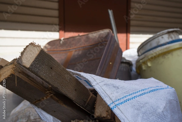 Obraz ゴミ捨て場に捨てられた