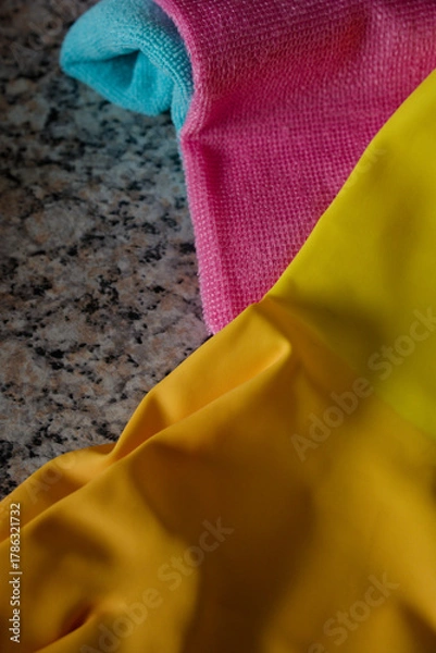 Obraz Washing up gloves