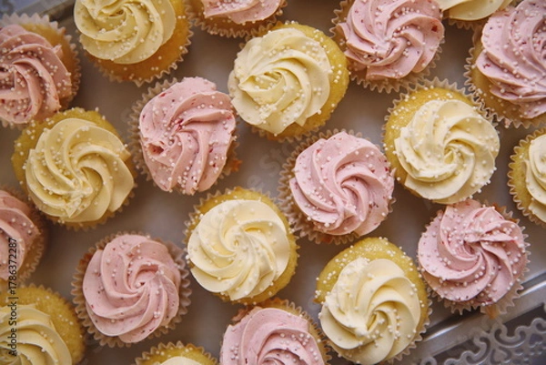 Obraz Cakes on a platter.