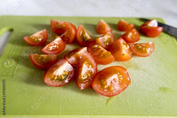 Obraz sliced cherry tomatoes