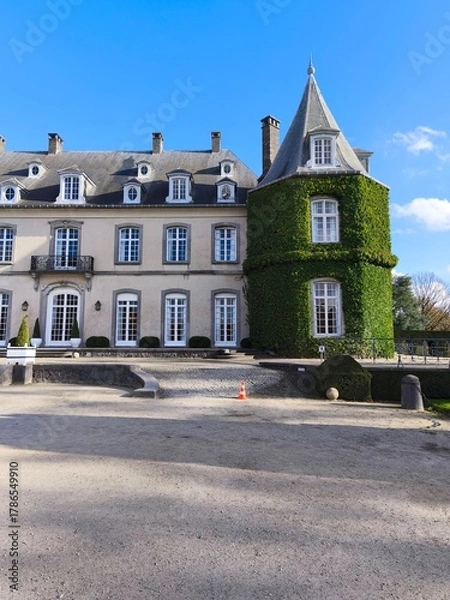 Fototapeta Chateau de la Hulpe is one of the most beautiful places to walk in Belgium.