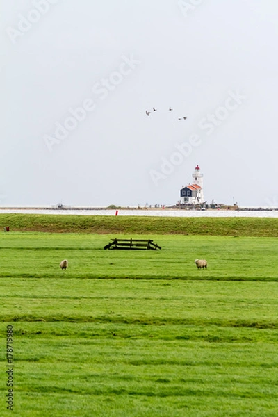 Obraz lighthouse on a cloudy day