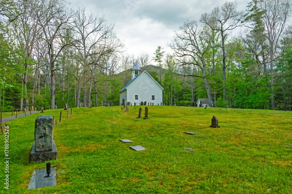 Obraz Cades Cove, a scenic valley surrounded on all sides by mountains south of Townsend, Tennessee with hiking trails and many historic homesites, cemeteries, and churches