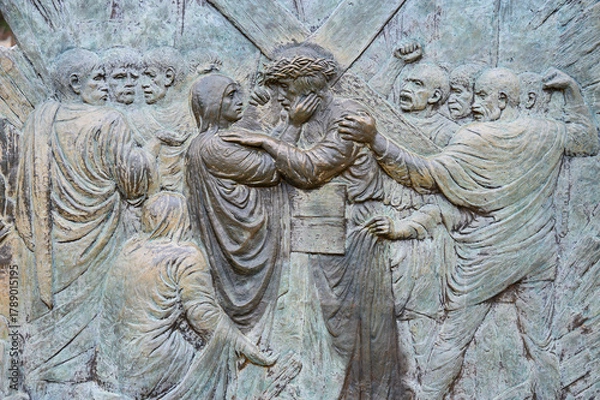 Obraz Station IV: Jesus meets his Mother. The Way of the Cross on Mount Križevac (the Cross Mountain) in Medjugorje.