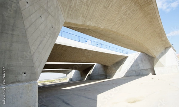 Fototapeta Proceso constructivo puente hormigón 