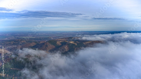 Obraz Inselsberg im Nebel. 