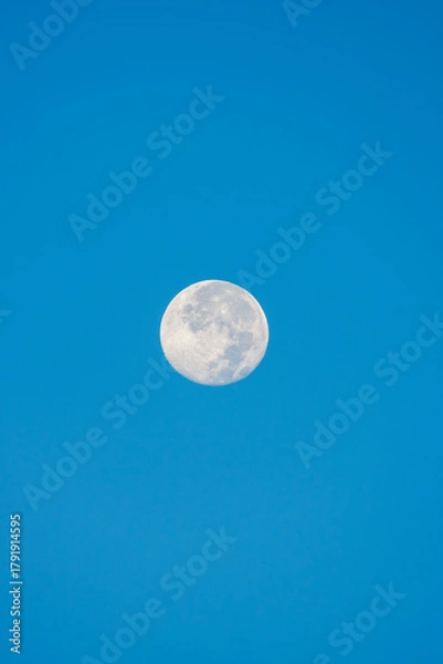 Obraz 秋の早朝の空に浮かぶ月09