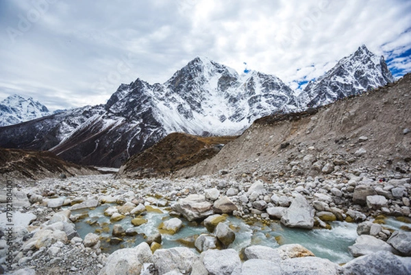 Fototapeta View from the Dughla waterfall bridge on the way to Everest base camp. Nepal