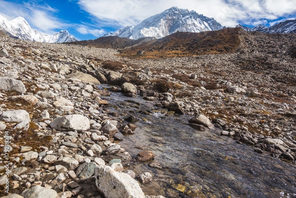 Fototapeta View on the way to Everest base camp. Sagarmatha national park, Nepal