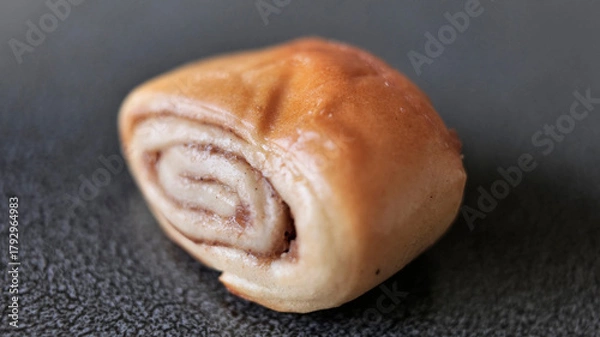 Fototapeta roulé à la cannelle