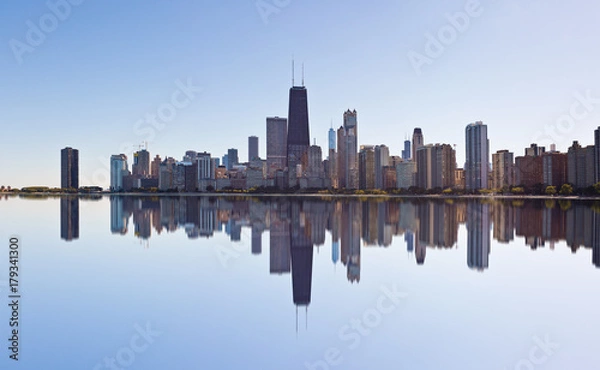 Fototapeta A panoramic view of the Skyline of the city of Chicago, Illinois.
