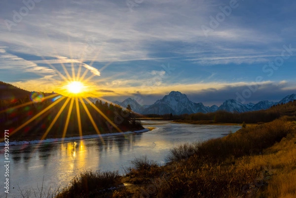 Obraz Gorgeous Sunset View of Mount Moran at Grand Teton National Park from Oxbow Bend with Sun Spikes
