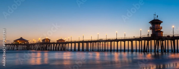 Obraz Molo w Huntington Beach w Huntington Beach w blasku zmierzchu