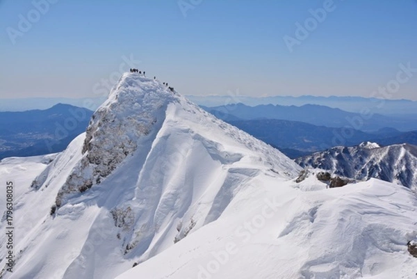 Fototapeta 雪の谷川岳山頂