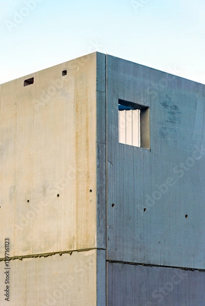 Obraz concrete walls photographed in perspective