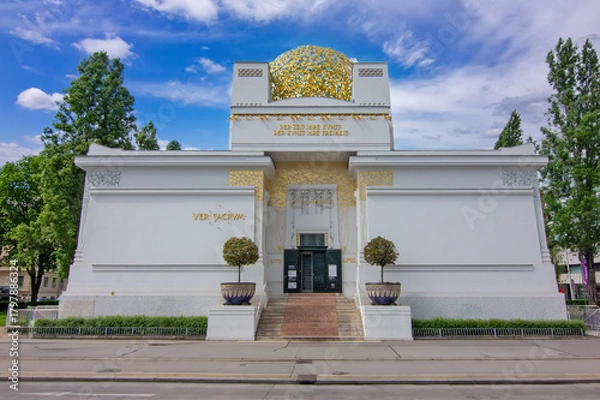 Fototapeta iconic Secession Building in Vienna, an Art Nouveau landmark