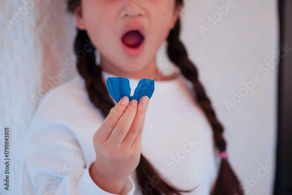 Obraz プレオルソを用いた子供の歯列矯正