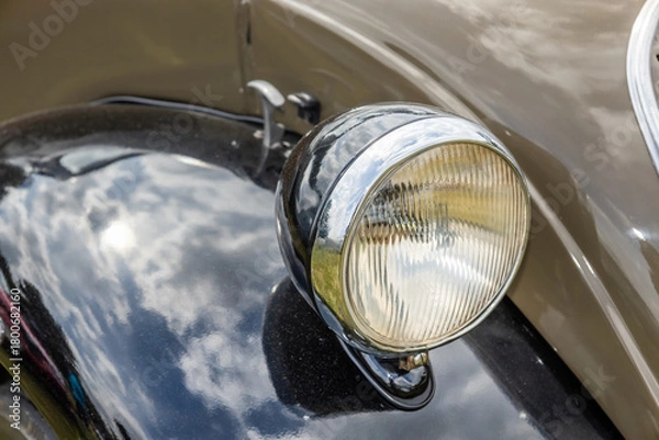Obraz 古い自動車のヘッドライト　Headlight of the old car